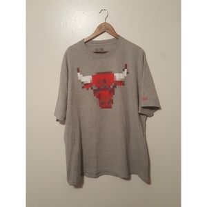 HALL OF FAME CHICAGO BULLS TEE XXL